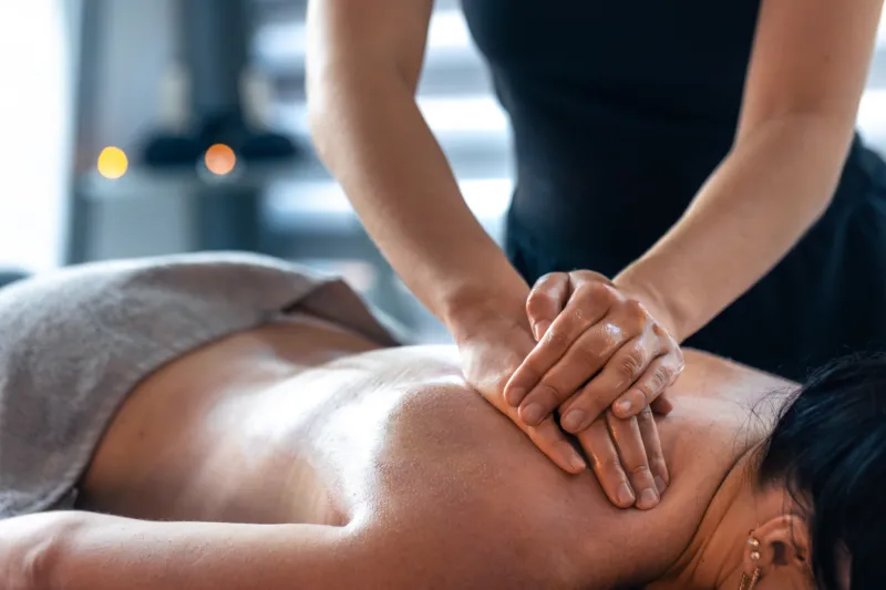 Deep back massage spa double touch care